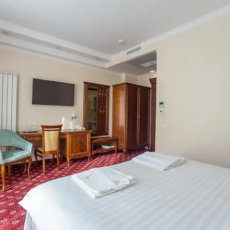Hotel Ambassador 4*