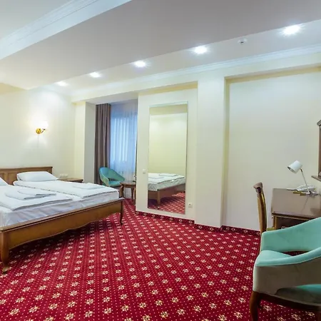 Ambassador Ξενοδοχείο 4*
